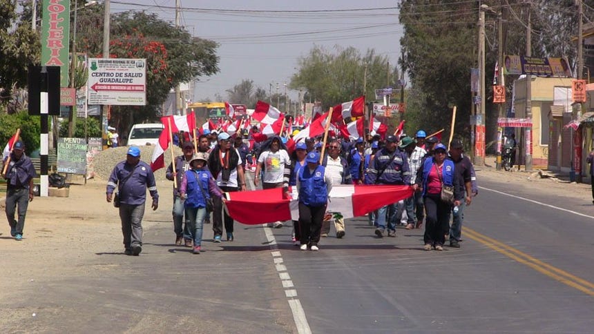 Obreros de minera Shoungang bloquearon la carretera Panamericana Sur