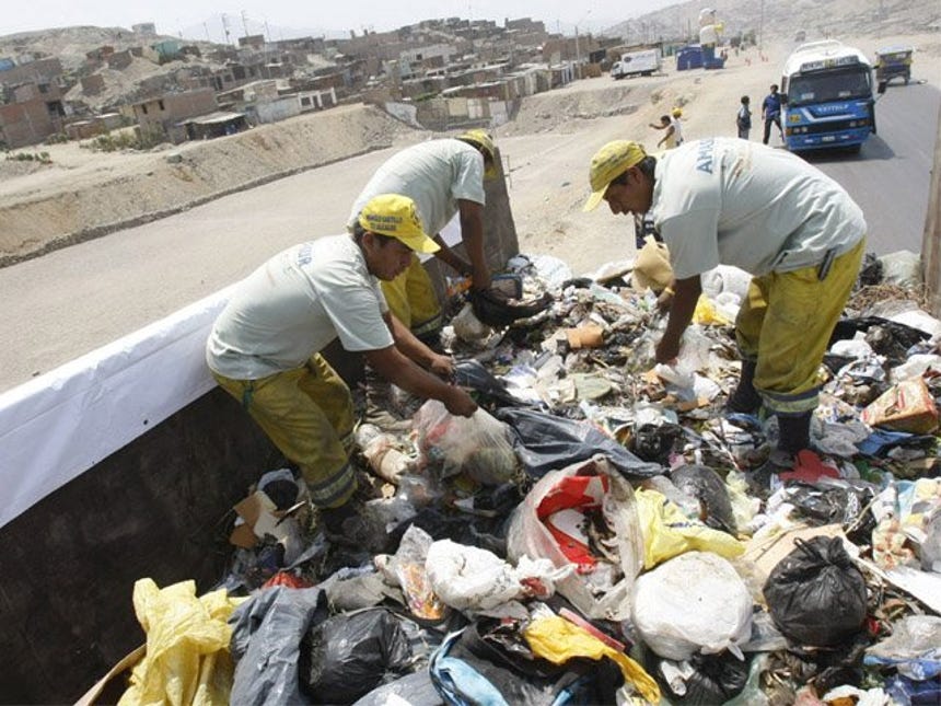 En 25 distritos de Lima se recogen 100 toneladas de basura cada día