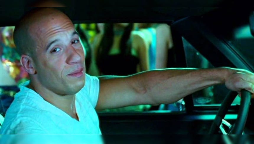 A lo largo de la saga el rostro de Vin Diesel ha presentado algunos cambios, notándose ligeramente el paso de los años. Aquí se le observa en la tercera cinta de 
