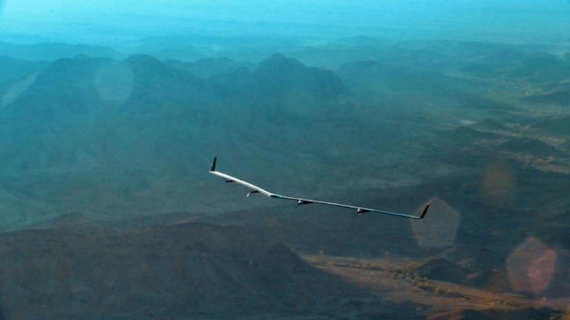 Facebook completa el primer vuelo de su dron Aquila.