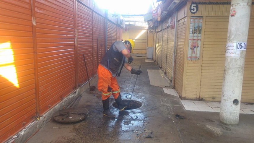 Realizan jornada de limpieza y desinfección en mercado Modelo de Chiclayo