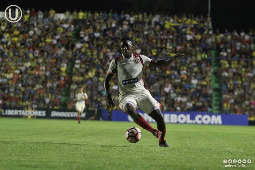 11- Luis Tejada (Delantero)