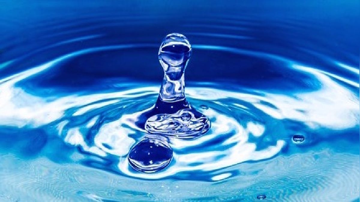 El agua fluye en dos diferentes estados líquidos, revela estudio