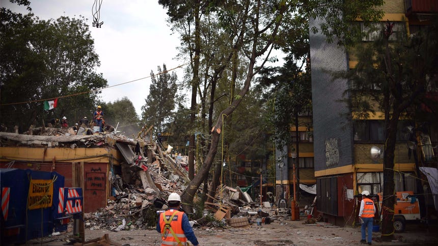 El 19 de septiembre, otro sismo de 7,1 grados sacudió al centro del país y dejó al menos 338 muertos, la mayoría en Ciudad de México.