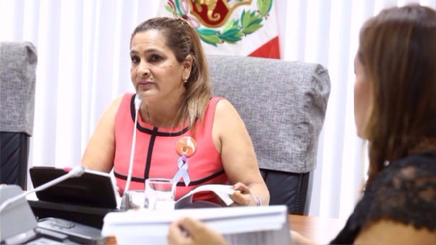 Acerca de si iba a renunciar a la Comisión de la Mujer, no solo a su presidencia, García dijo que no lo consideraba necesario.