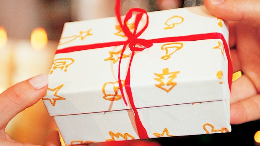 Si estás jugando el amigo secreto y el trabajo y otras responsabilidades te impiden darte tiempo de salir y encontrar el regalo perfecto, mira esta lista.