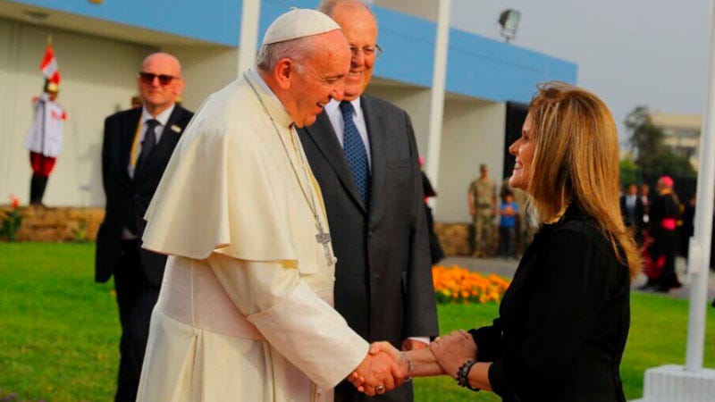 La premier también dijo que el coordinador de la visita del papa Francisco a Perú, Alfonso Grados, realizó un trabajo denodado.