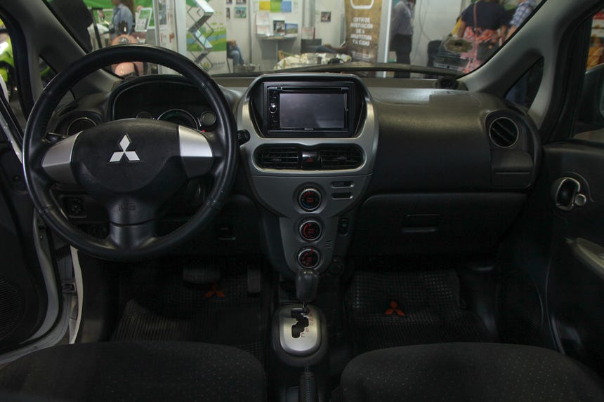 Según estimaciones de agencias internacionales, los autos eléctricos hacia el 2025 deben tener un precio similar a aquellos basados en los combustibles fósiles.