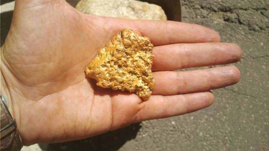 Arequipa: Estafan a mujer con el cuento de las pepitas de oro