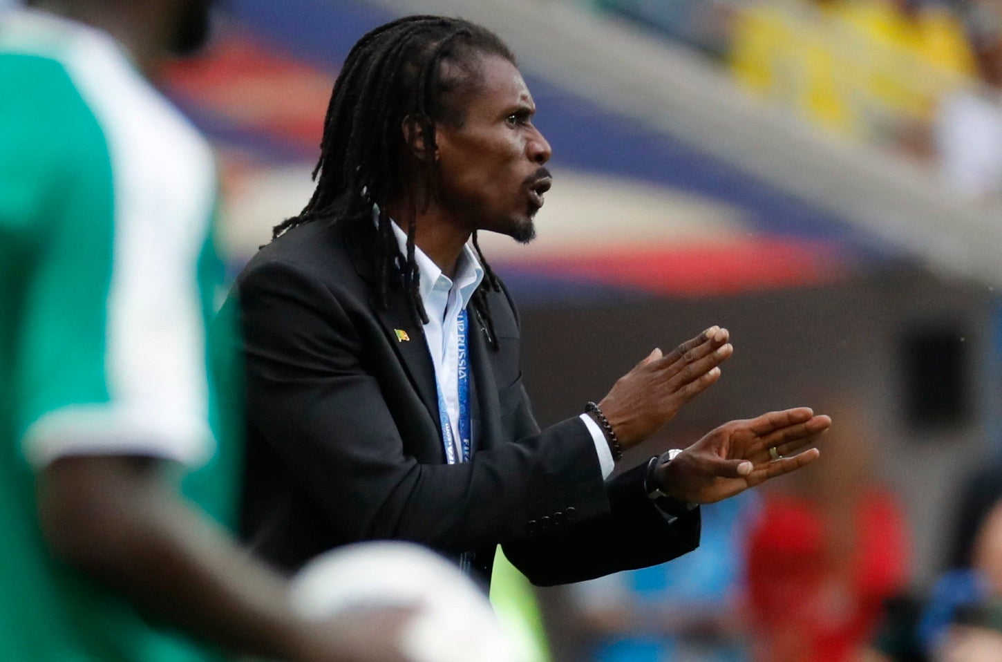 Rusia 2018: el singular 'look rasta' del entrenador de Senegal