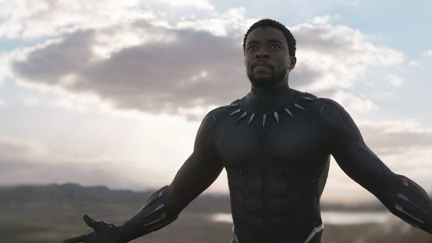 Black Panther, la película del héroe de Wakanda es una super producción y gana por cientos de millones a sus contendoras. La película de los estudios Marvel costó US$200 millones, presupuesto con el que se pudo financiar hasta 8 de las otras películas. 