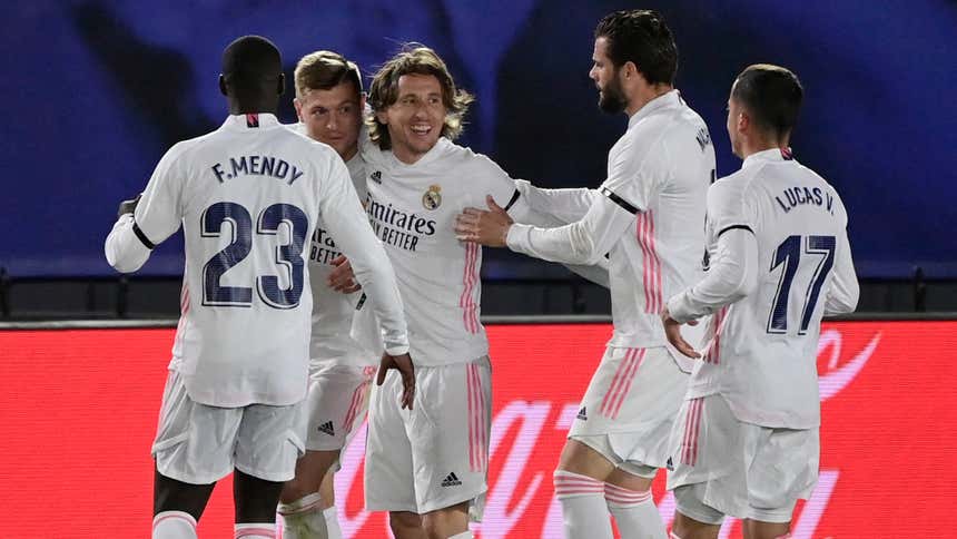 VER GOLES Real Madrid venció 2-1 a Barcelona y llegó a la cima de de ...