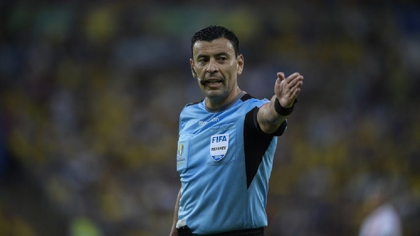 Chileno Roberto Tobar.