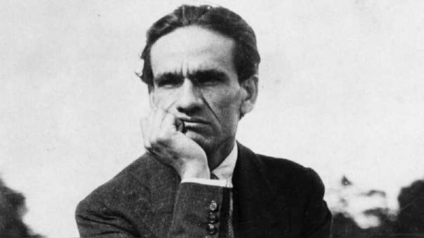 César Vallejo a 130 años de su nacimiento: Un repaso por la vida del poeta peruano más universal