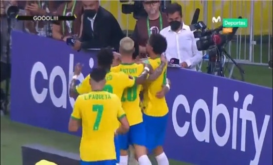 Neymar convirtió el 1-0 de Brasil frente a Chile por las Eliminatorias