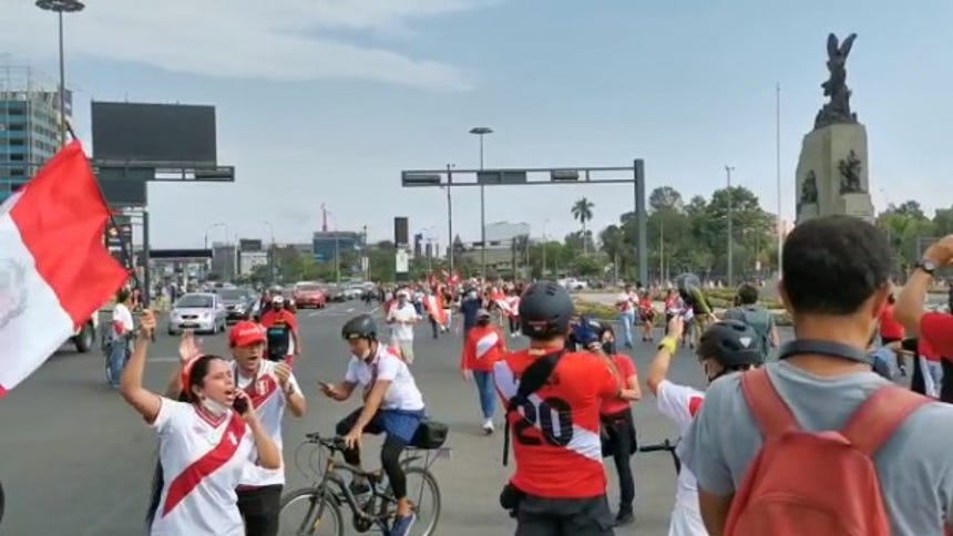 Pedro Castillo: ciudadanos marchan por calles de Lima contra el ...