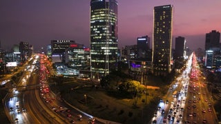 Menor crecimiento: Economia pasó de crecer 3,44 % en junio  a 1, 41% en julio, según INEI