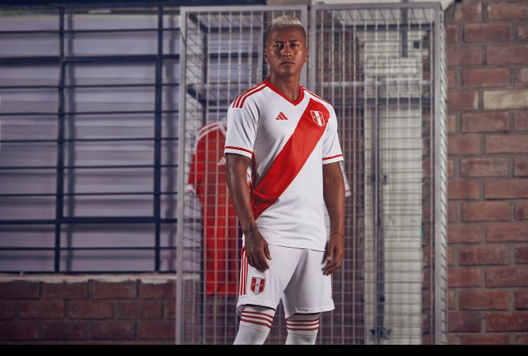 La Federación Peruana de Fútbol y la marca deportiva adidas tienen convenio desde este año hasta el 2026.