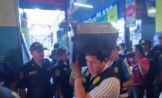 Cercado de Lima: detienen a seis personas tras operativo en centro comercial Unicachi