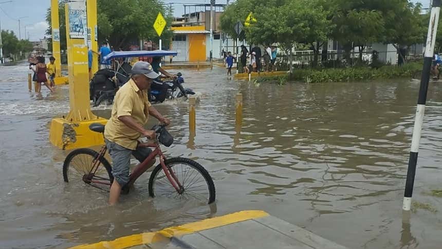 Declaran estado de emergencia en 27 distritos de quince regiones por ...