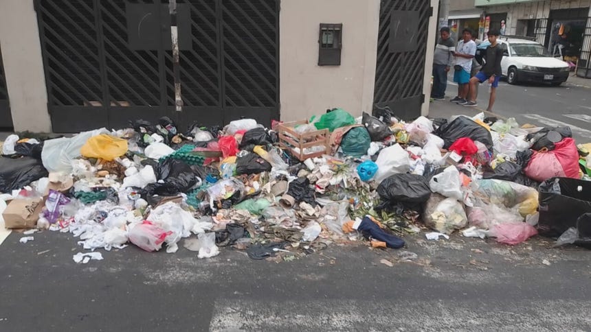 Cercado de Lima: la basura se acumula por tercer día consecutivo en las ...