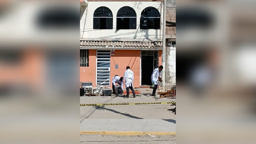 Detienen a policía acusado de asesinar de varios disparos a un padre de ...