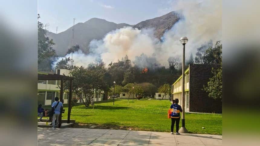 Chaclacayo: Incendio forestal se reporta en la zona de Alto Huampaní