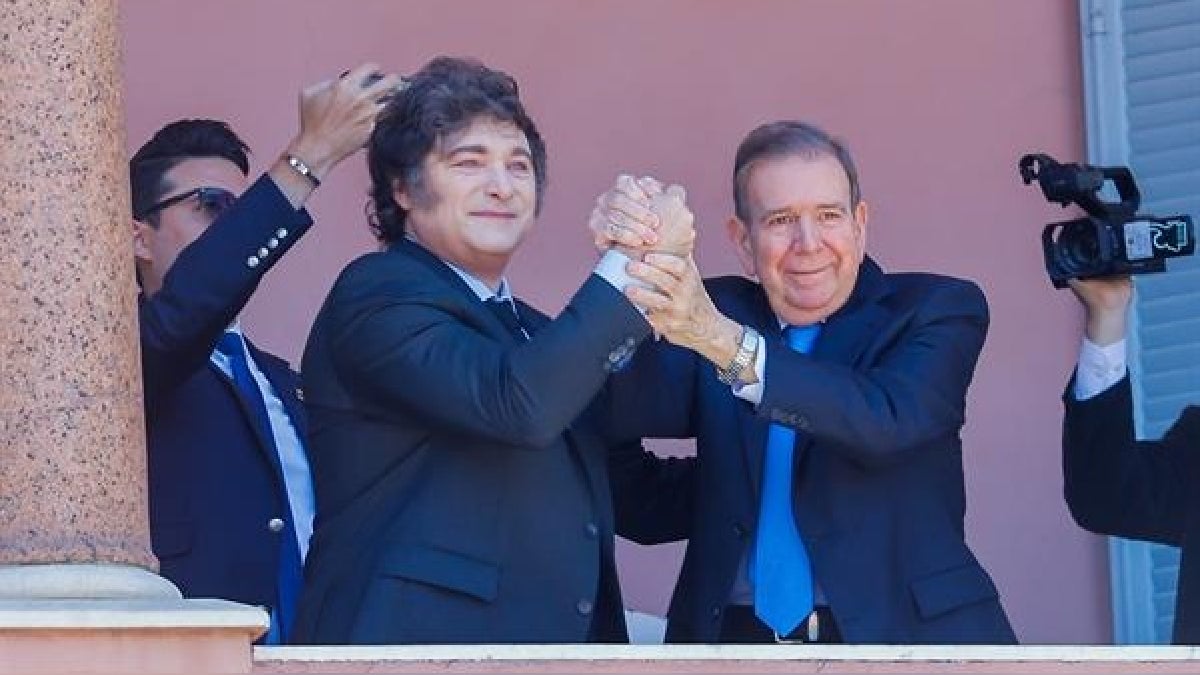 Javier Milei recibe a Edmundo González en la Casa Rosada en Buenos Aires