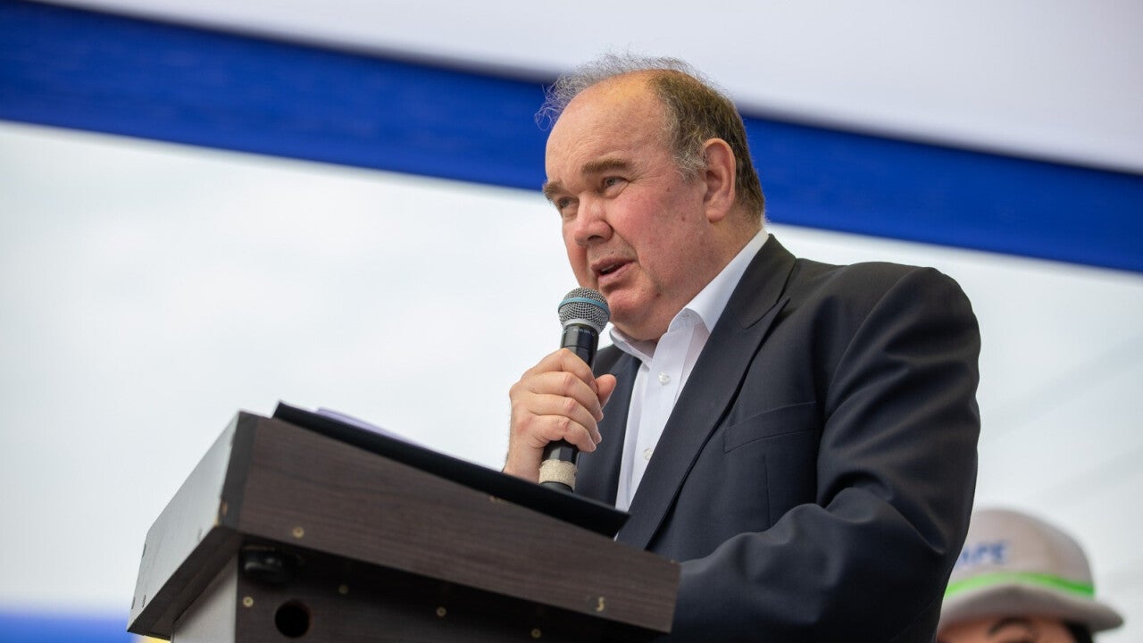 Rafael López Aliaga asegura estar a favor de una eventual censura contra presidente del Congreso