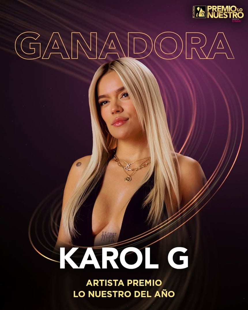 Karol G se llevó el galardón Artista Premio Lo Nuestro del Año.