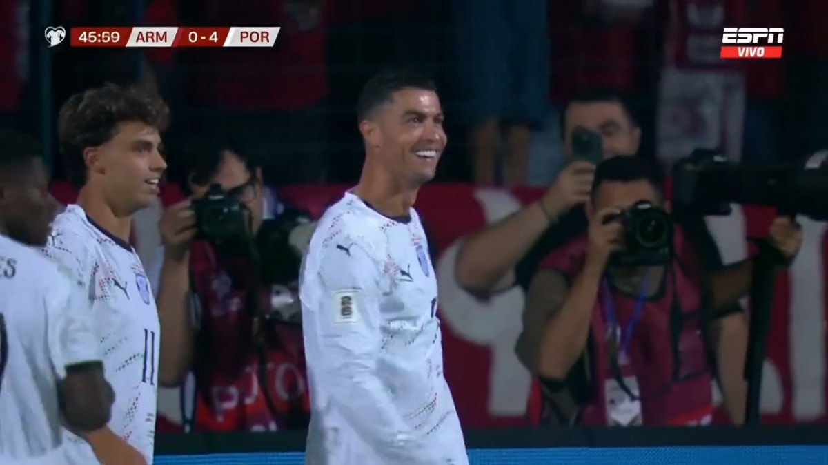 Golazo de Cristiano Ronaldo para el 4-0 sobre Armenia