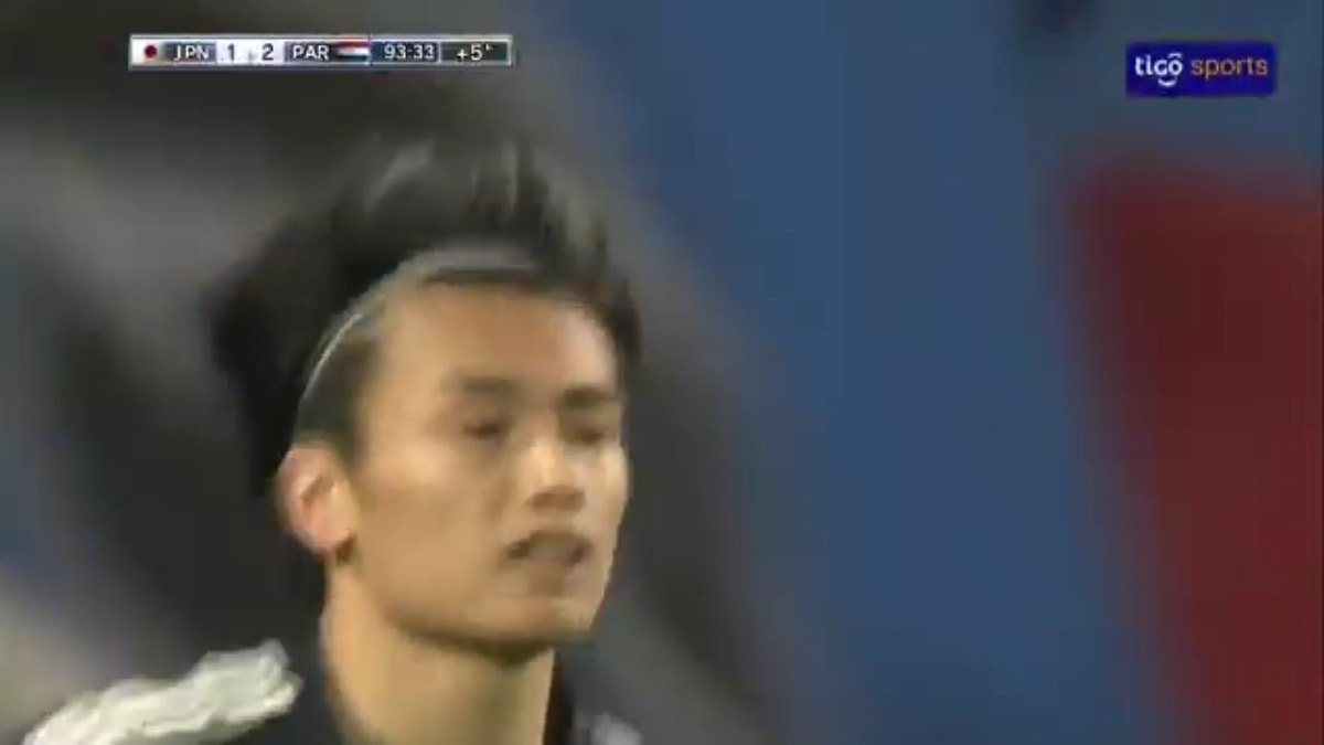 Ayase Ueda anotó el 2-2 para Japón