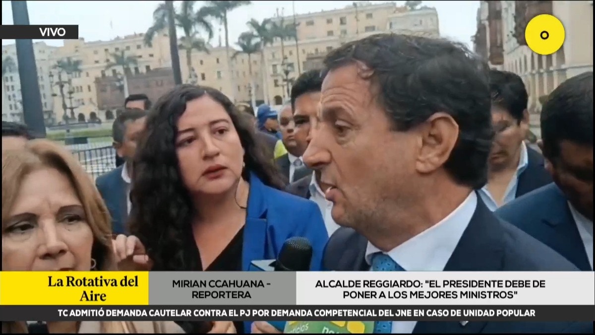 Renzo Reggiardo llegó a Palacio para reunirse con José Jerí. 