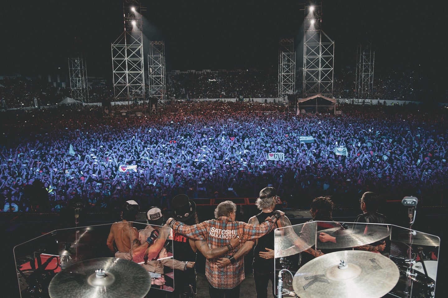 Axl Rose, Slash y Duff McKagan se presentan en Lima el 5 de noviembre en el Estadio Nacional, para ofrecer un espectáculo inolvidable con Guns N' Roses.
