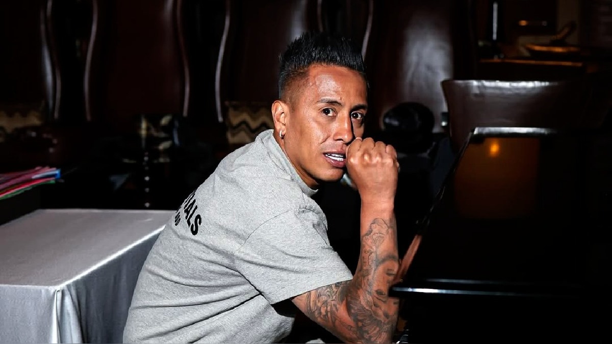 Christian Cueva es un futbolista peruano que juega en el equipo de Emelec de Ecuador.