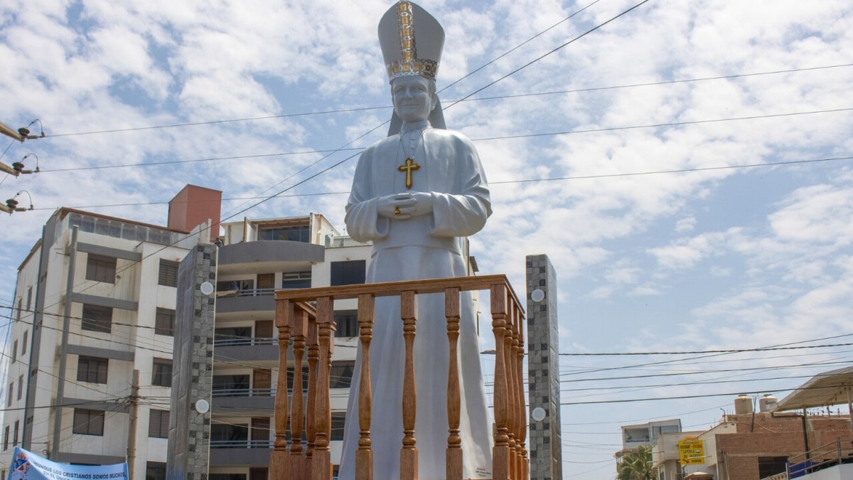 Estatuas en Lambayeque en honor al papa León XIV
