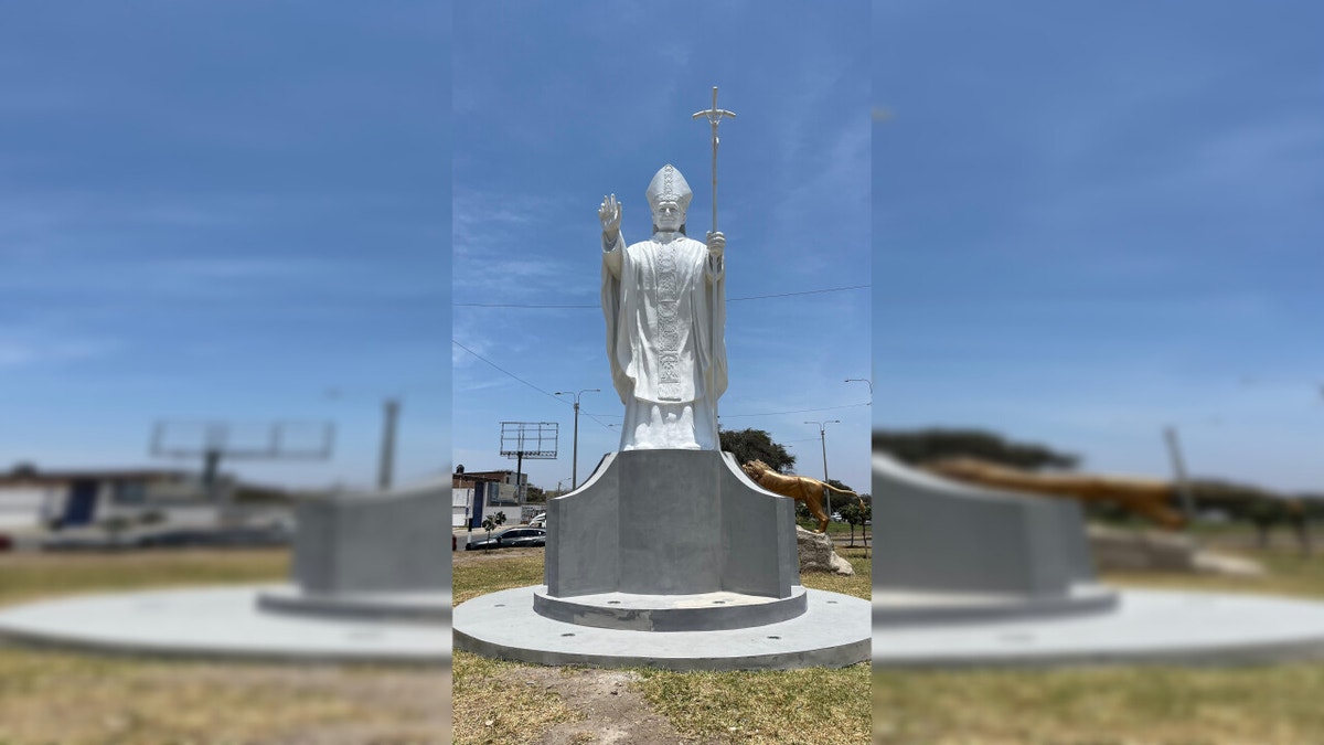 Estatuas en Lambayeque en honor al papa León XIV