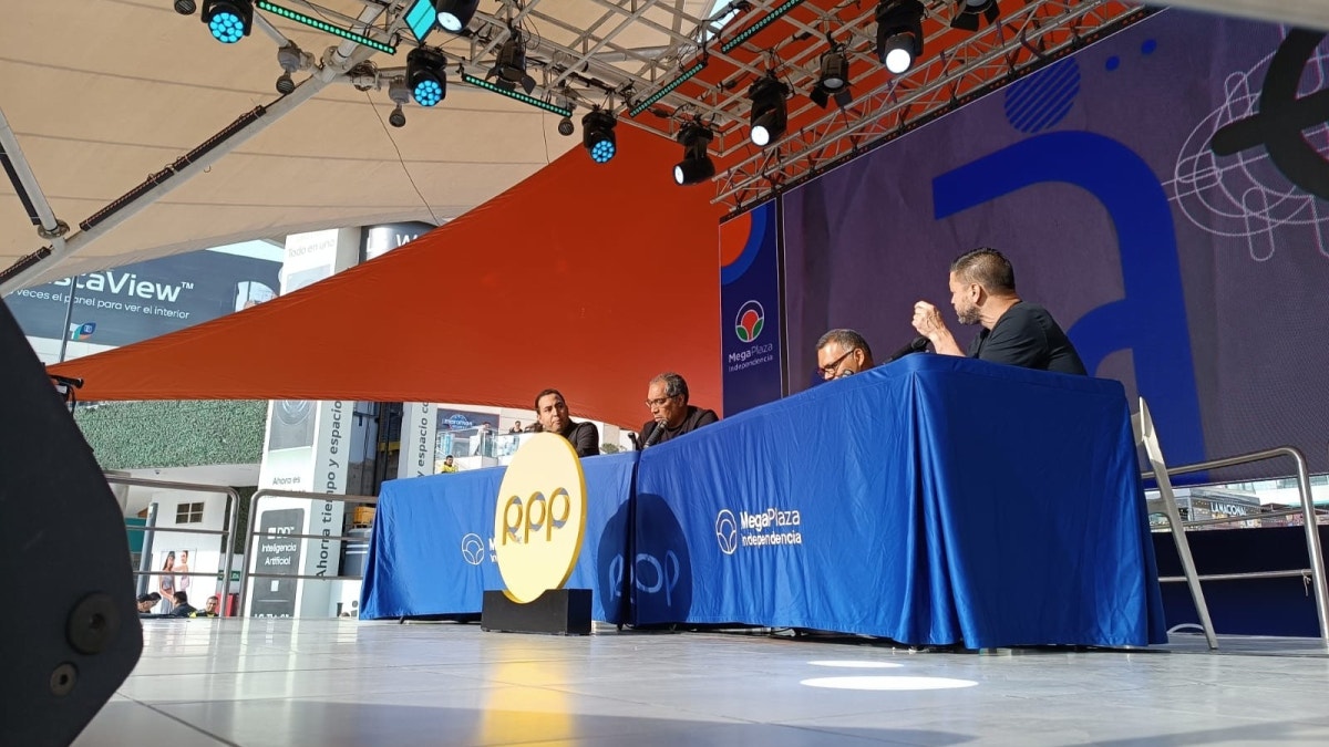 Los conductores de Vamos al Var, presentes en el evento en Megaplaza.
