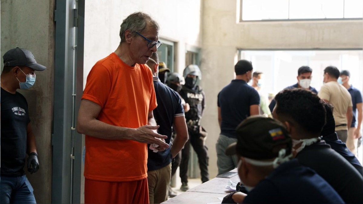 El exvicepresidente de Ecuador Jorge Glas Espinel  a su llegada este lunes, a la cárcel del Encuentro, en Santa Elena (Ecuador). 
