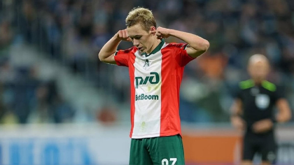 Aleksey Batrakov juega en Lokomotiv Moscú y está valorizado en 23 millones de euros.