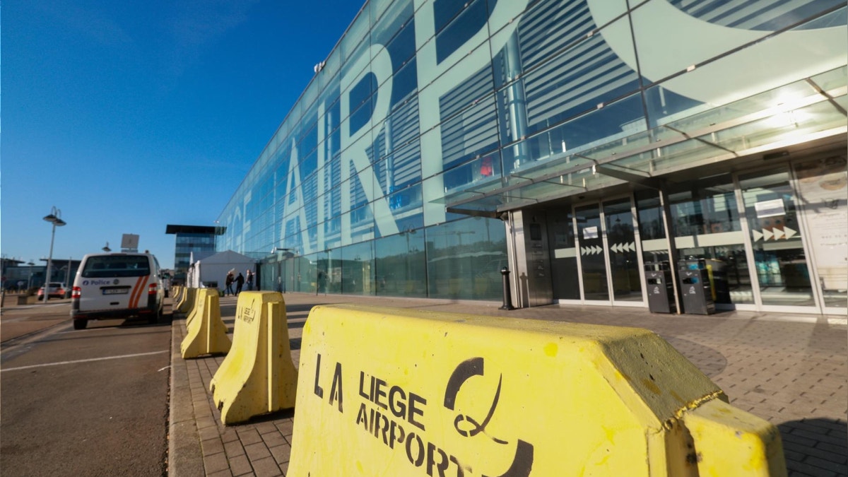 Exteriores del aeropuerto de Lieja 
