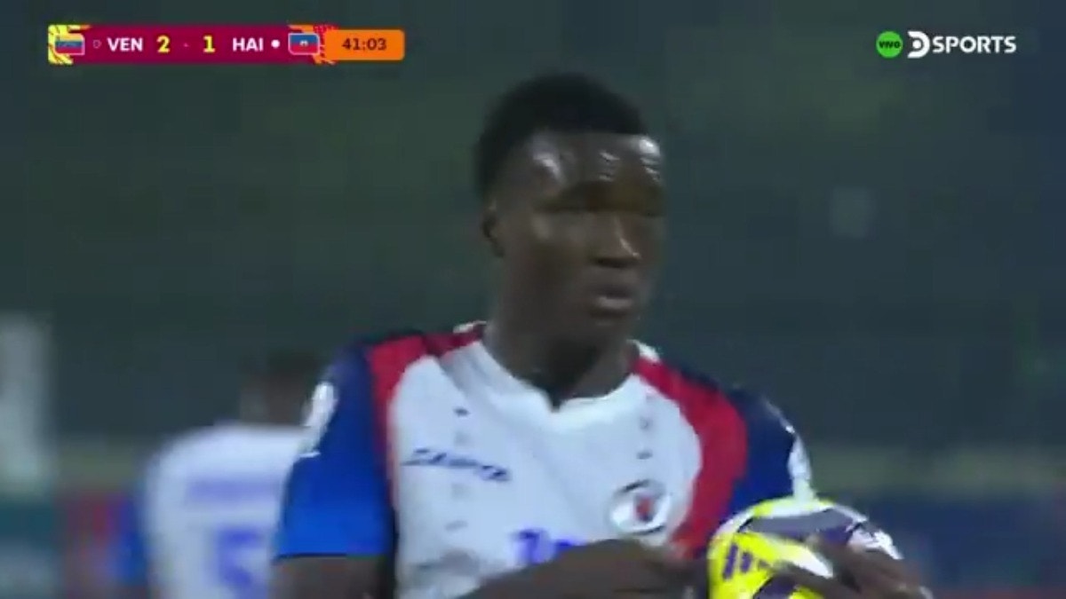Dabens Jacquet anota el 1-2 para Haití