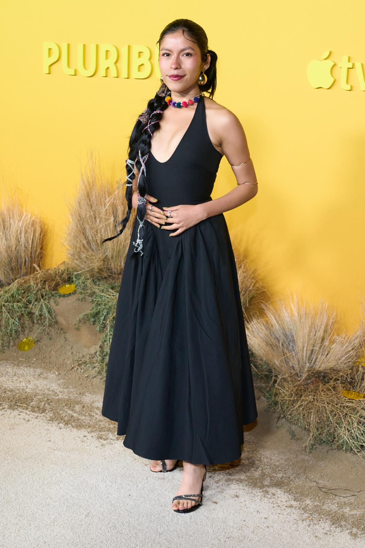 Darinka Arones llegó al estreno de 'Pluribus' en el Teatro DGA de Los Ángeles, California, EE. UU.