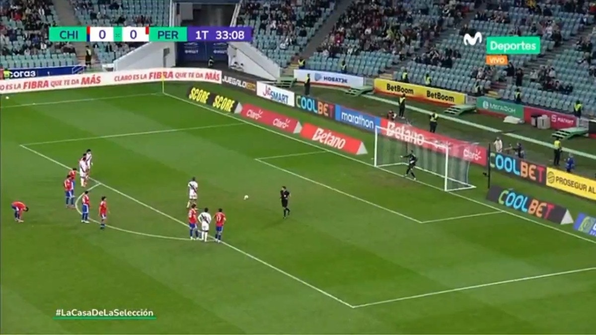 Este fue el gol de Alex Valera frente al seleccionado chileno.