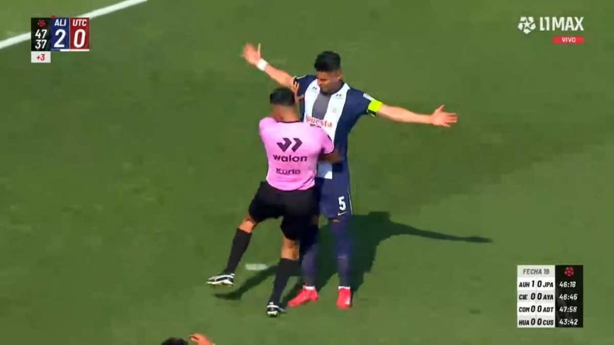 Así fue la expulsión de Carlos Zambrano frente a UTC