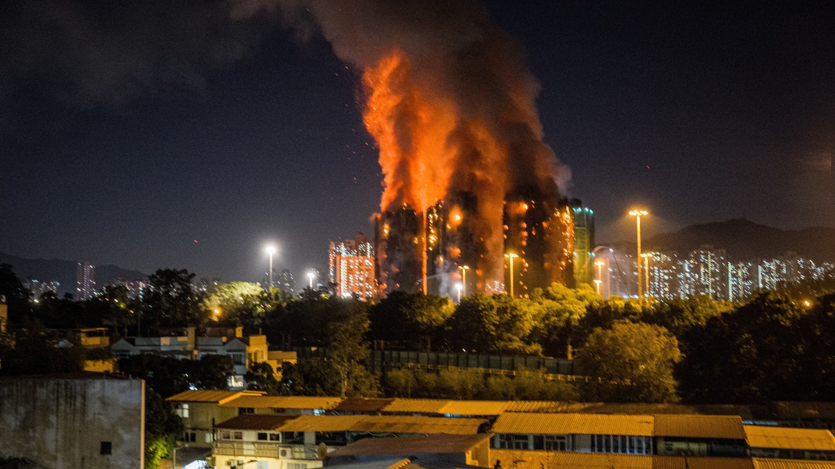 El fuego iniciado la tarde del miércoles 26 de noviembre se propagó con velocidad. 