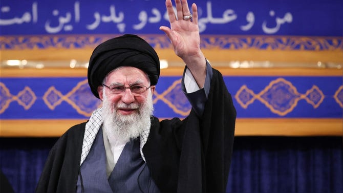 Medios iraníes afirman que Ali Jameneí está vivo y dirigiendo operaciones tras ataques de EE.UU. e Israel