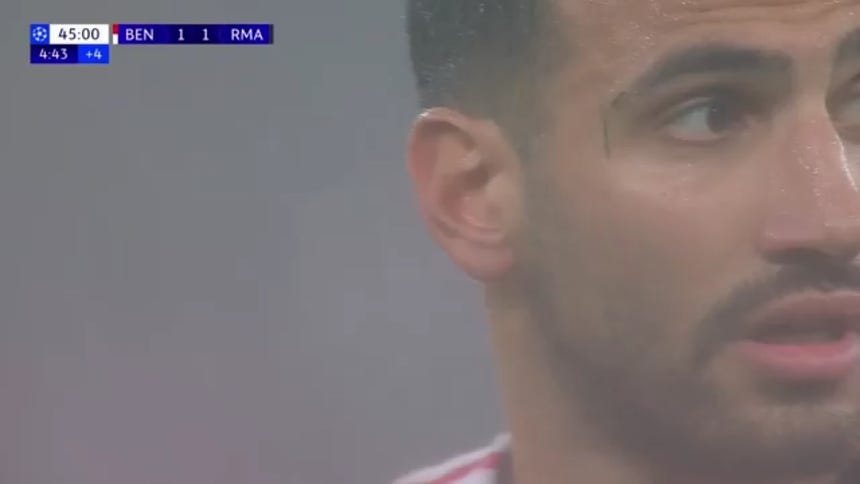 Pavlidis de penal anota el 2-1 de Benfica en la Champions League