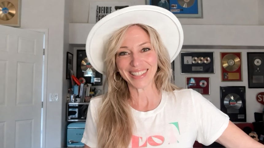 Debbie Gibson Rompe el Silencio: ¡Por Fin en Lima Tras 40 Años de Espera!