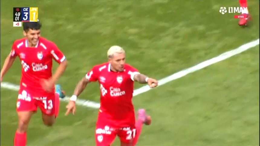 Carlos Garcés marcó el 3-1 para Cienciano,